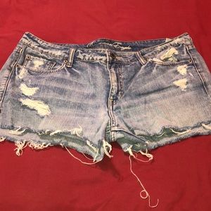 Gently worn American eagle midi short sz 12 denim